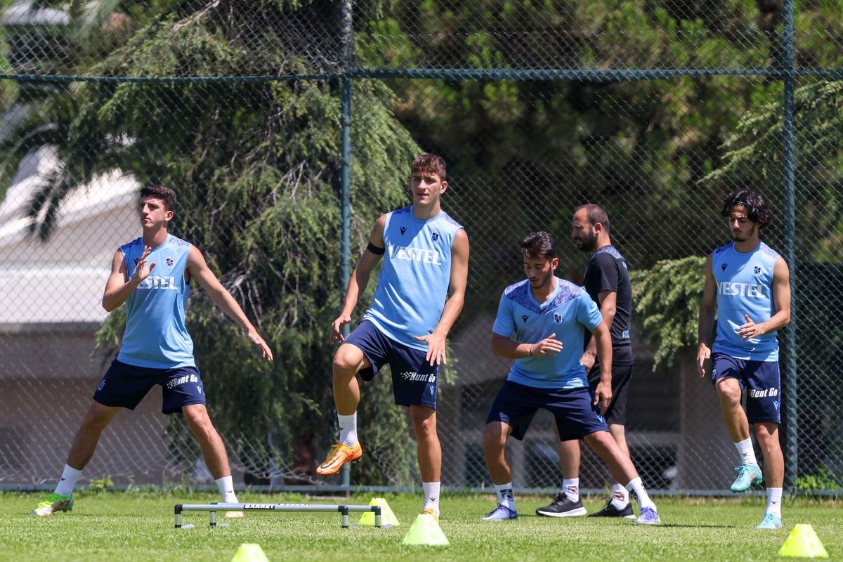 Trabzonspor, Turkcell S&uuml;per Kupa ma&ccedil;ı hazırlıklarını s&uuml;rd&uuml;rd&uuml;