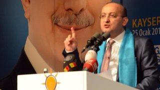 Akdoğan: 12 yılda hem şeytan taşladık hem de tavaf ettik