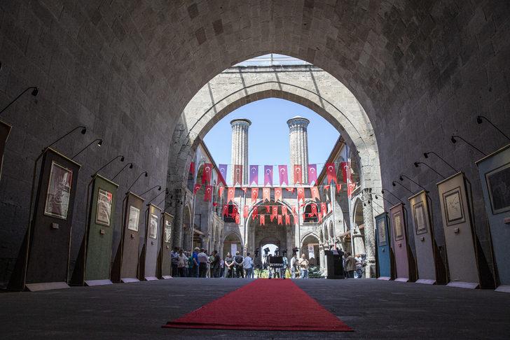 Erzurum'da "İman Ayetleri Hat Sergisi" açıldı G1