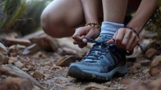 Gittiğiniz tatillerde kamplarda bir numaralı eşyanız olacak hem rahat hem dayanıklı yürüyüş ayakkabıları