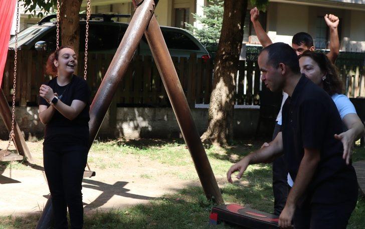 Düzce'de "Kusursuz Kafe"nin özel çalışanlarına egzersiz G4