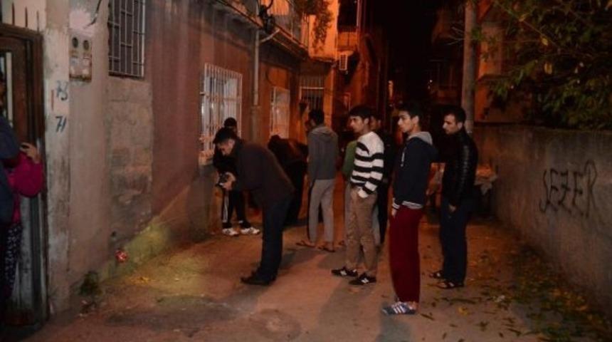 Adana'da 3 noktada ses bombası patladı