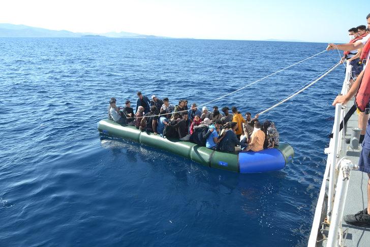 İzmir'de 116 düzensiz göçmen, Göç İdaresi'ne sevk edildi G3