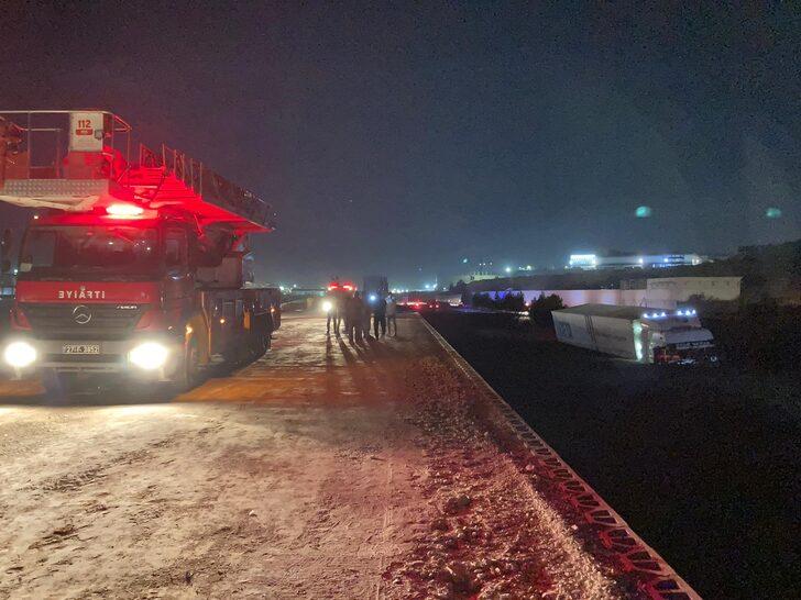GÜNCELLEME - Atık su tesisindeki arıza nedeniyle TAG Otoyolu'nda ulaşım aksadı G3
