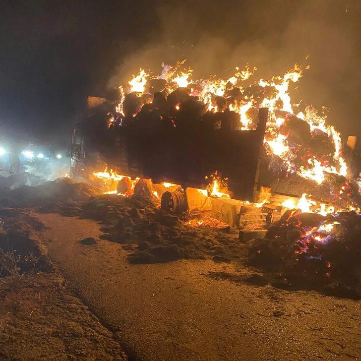 Yalova'da saman yüklü kamyon yandı G4