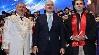 Ulaştırma ve Altyapı Bakanı Karaismailoğlu, İTÜ Mezuniyet Töreni'ne katıldı