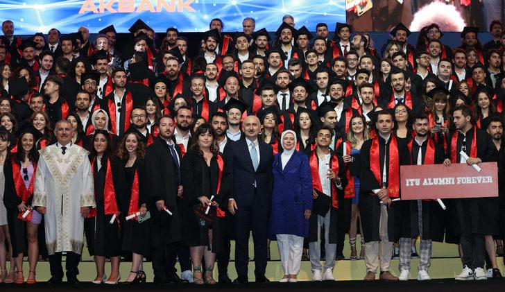 Ulaştırma ve Altyapı Bakanı Karaismailoğlu, İTÜ Mezuniyet Töreni'ne katıldı G3