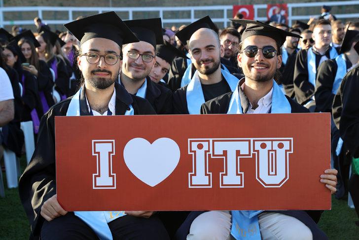 Ulaştırma ve Altyapı Bakanı Karaismailoğlu, İTÜ Mezuniyet Töreni'ne katıldı G4