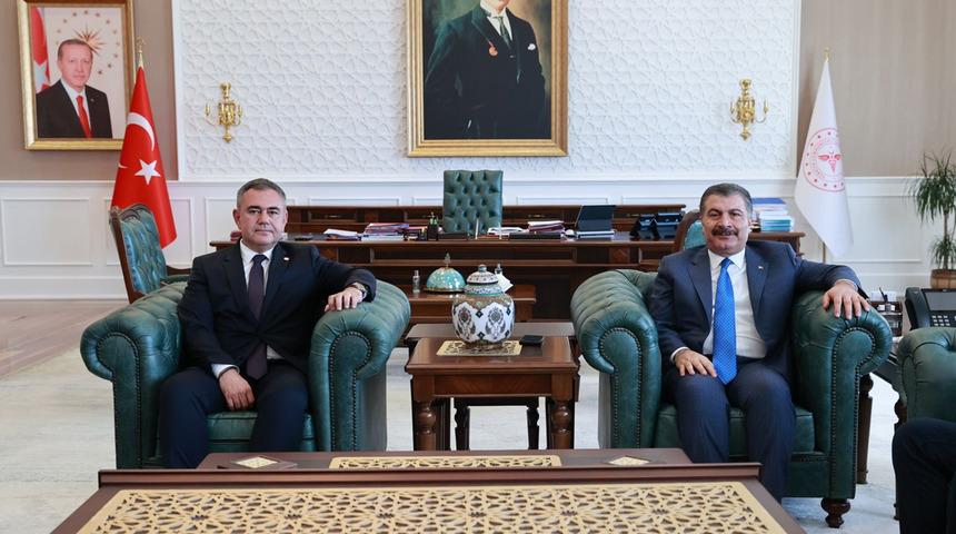 Son dakika: Bakan Koca, "Eczacılarımıza hayırlı olsun" diyerek duyurdu! Kritik toplantıda alınan kararları paylaştı