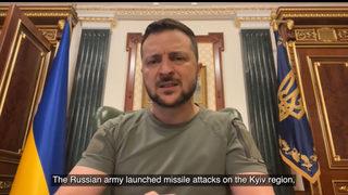 Zelenskiy, Rus ordusunun Kiev'e füzeli saldırı yaptığını duyurdu