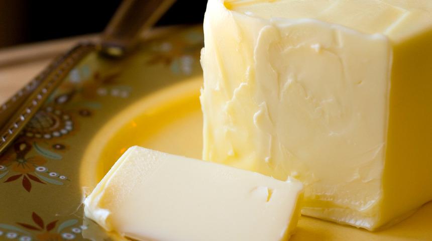 Dokunduğunuz gibi ikiye ayrılıyorsa... Piyasada o kadar çok sahtesi var ki: Hakiki tereyağı nasıl anlaşılır? 