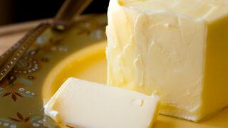 Dokunduğunuz gibi ikiye ayrılıyorsa... Piyasada o kadar çok sahtesi var ki: Hakiki tereyağı nasıl anlaşılır? 