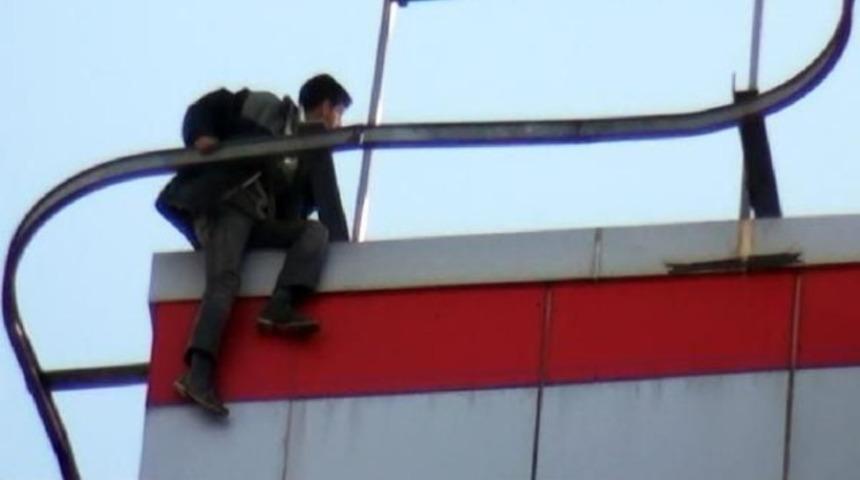 15'inci intihar girişimini psikolog ve polis engelledi