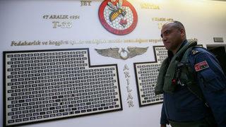 Türk savaş pilotları, zorlu eğitimleri geçip brövelerini takıyor