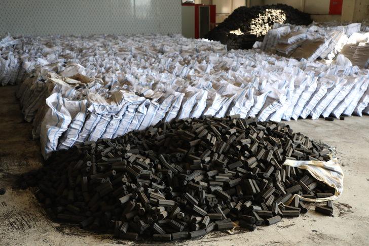 Çay çöpünden mangal kömürü üretimi devam ediyor G3