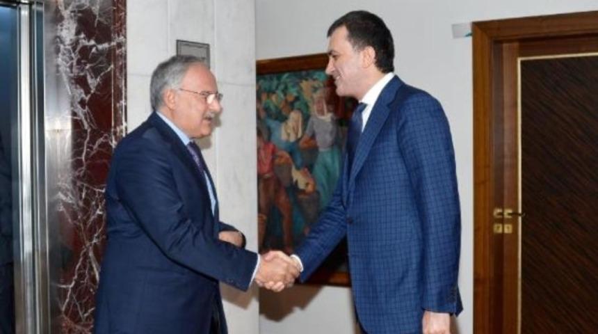 Ak Parti ve CHP'nin 'istikşafi' görüşme süreci başladı