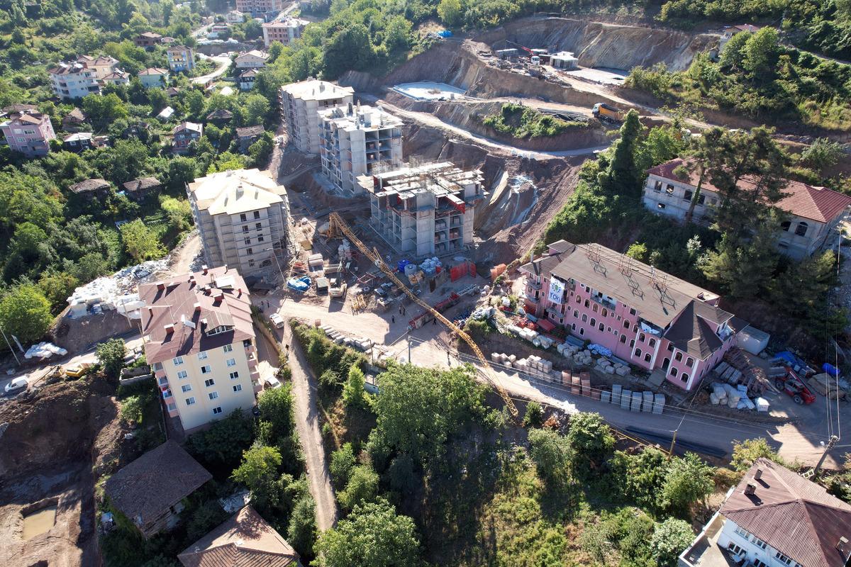 Kastamonu'da inşaat vincinin devrilmesi sonucu bir kişi &ouml;ld&uuml;