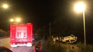 Samsun'da devrilen hafif ticari araçtaki 2 kişi öldü, 3 kişi yaralandı