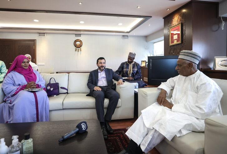 Eski Nijer Başbakanı Algabid, İslam İşbirliği Gençlik Forumunu ziyaret etti G4