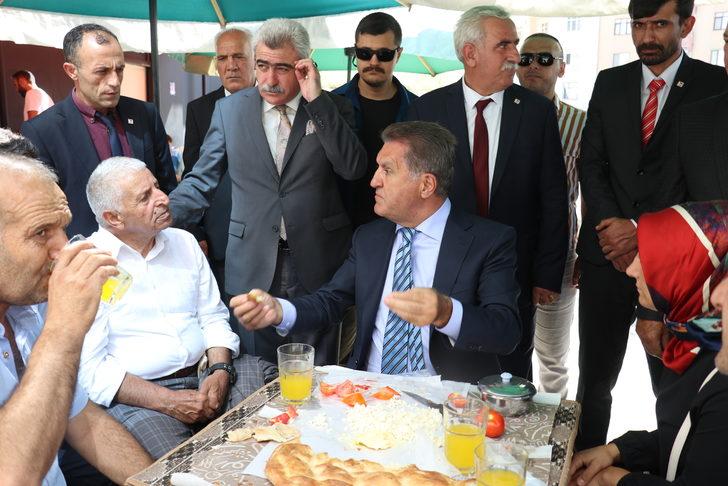 Türkiye Değişim Partisi Genel Başkanı Sarıgül Iğdır'da esnafı ziyaret etti G2