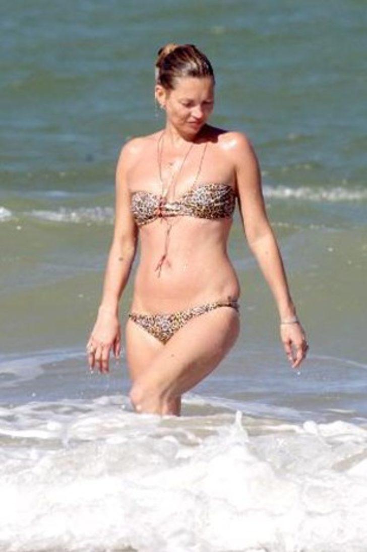 Kate Moss'tan transseksüel öpücük G2