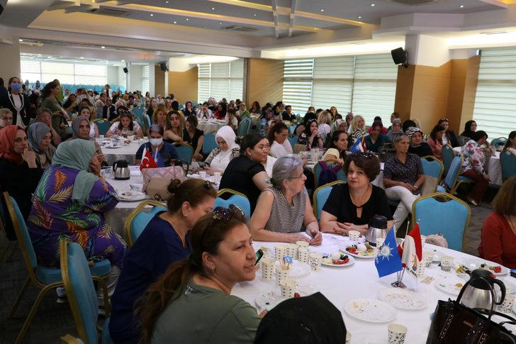 AK Parti'li Dağ, partisinin İzmir Kadın Kolları çalıştayında konuştu: G2