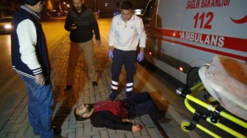 Kadın pazarlamaya çalışırken bıçaklandı