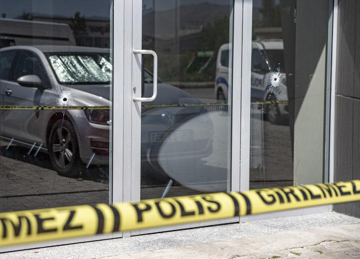 GÜNCELLEME - Erzurum'da iş yerine pompalı tüfekle ateş açan zanlı yakalandı G4