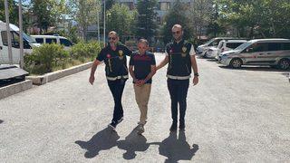 GÜNCELLEME - Afyonkarahisar'da tabancayla 1 kişiyi öldüren, 2 kişiyi yaralayan zanlı adliyede