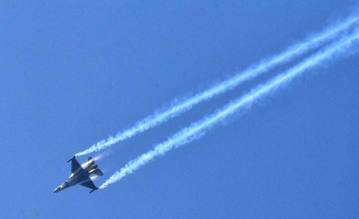 SOLOTÜRK, Ordu'da gösteri uçuşu yaptı G2