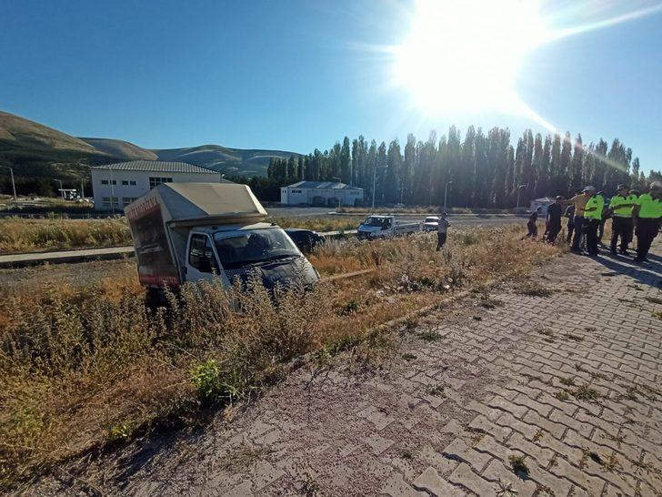 Bayburt'ta trafik kazalarında 4 kişi yaralandı G3