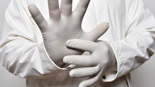 Kovid-19 önlemleri karşıtları tehdit ediyordu! Avusturyalı doktor yaşamına son verdi