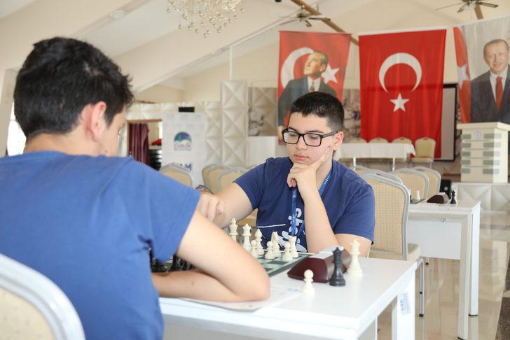 Çubuk Belediyesi 7. Uluslararası Satranç Turnuvası başladı G2