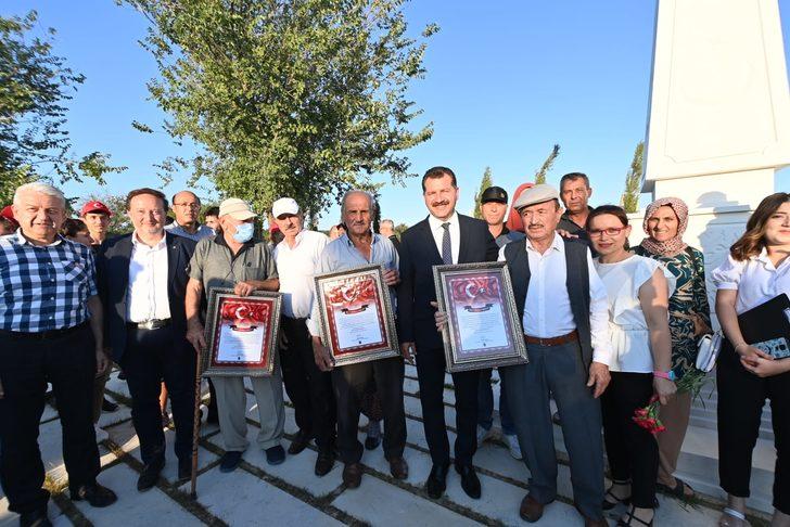 Çanakkale şehidi Balıkesirliler anısına yapılan "Kanlıdere Şehitliği" açıldı G3