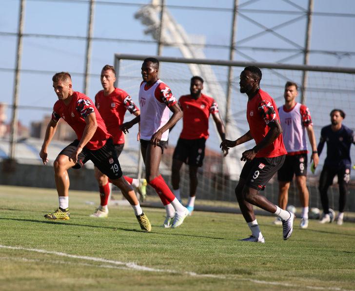 Sivasspor, Turkcell Süper Kupa maçının hazırlıklarını tamamladı G3