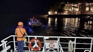 Beykoz önlerinde arızalanan tekne kurtarıldı