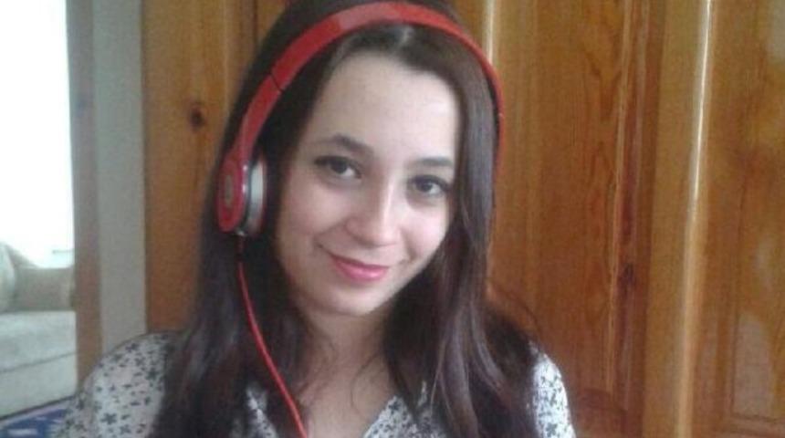 Genç kız, 4'üncü kat balkonundan ölüme atladı