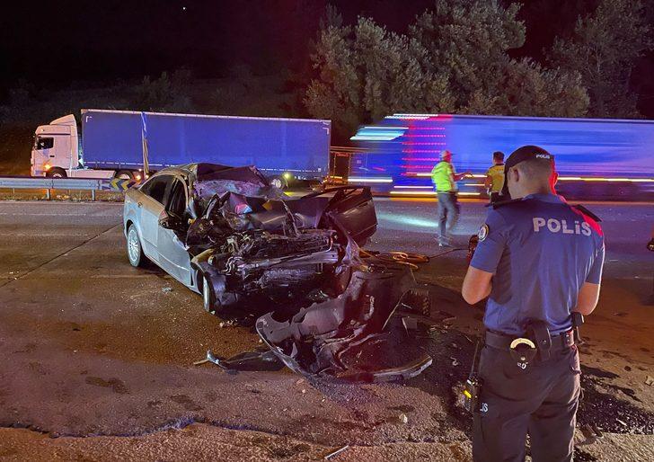 Bursa'da tırla çarpışan otomobildeki baba ve oğlu öldü, 2 kişi yaralandı G2