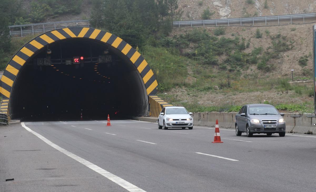 Anadolu Otoyolu'nun Bolu Dağı kesiminde bakım ve onarım &ccedil;alışması başladı