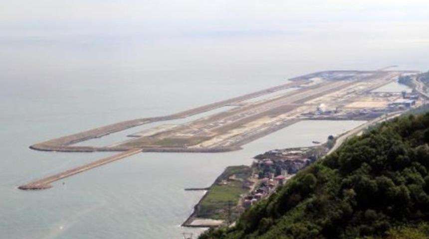 Deniz üzerindeki havalimanında yurt dışı uçuşları başlıyor