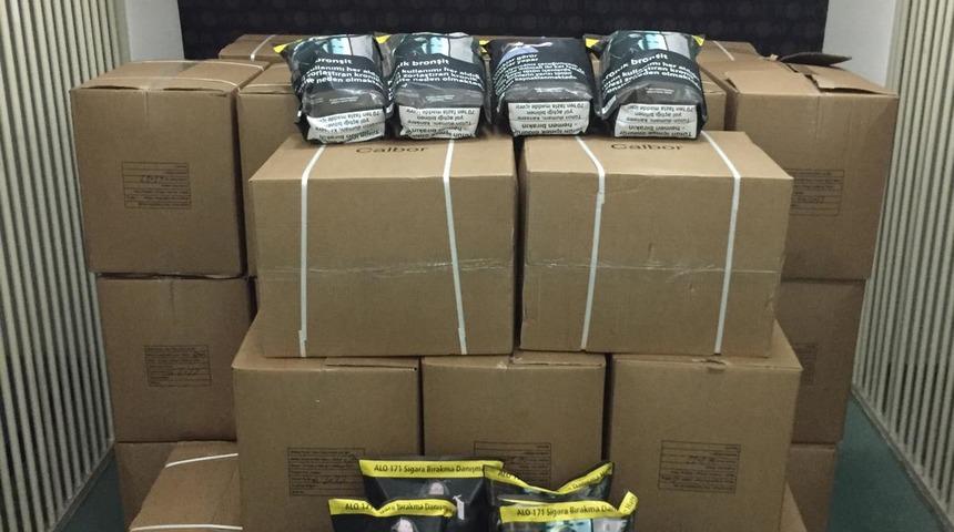 Bolu'da bir araçta 250 bin lira değerinde kaçak tütün yakalandı