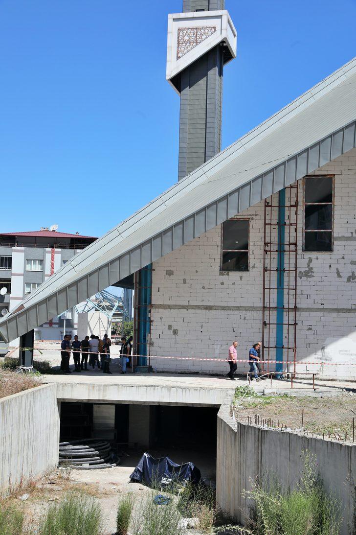 Hakkında kayıp ihbarı bulunan kişi cami inşaatında ölü bulundu G3