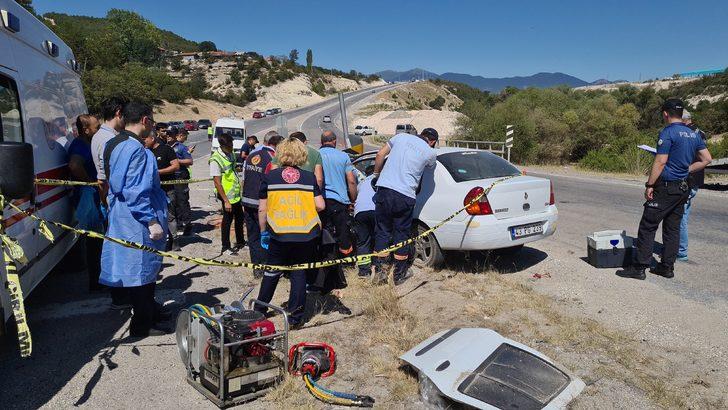 Kütahya'da otomobilin bariyerlere çarpması sonucu 1 kişi öldü G4