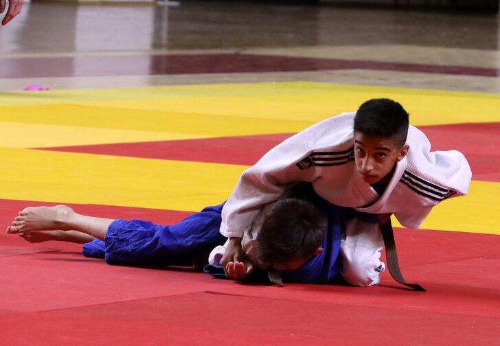Anadolu Yıldızlar Ligi Judo Türkiye Birinciliği, Sivas'ta başladı G4