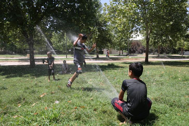 Güneydoğu Anadolu'da sıcak hava bunaltıyor G4