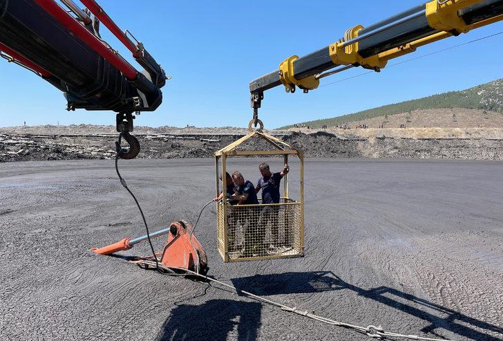 GÜNCELLEME - Manisa'da çamur altında kalan işçiyi arama çalışması sürüyor G5