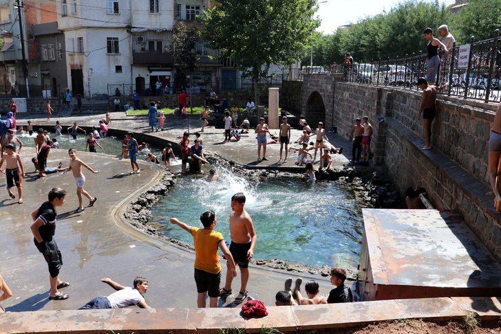 Diyarbakır'da 40 dereceyi aşan sıcak hava bunaltıyor G2