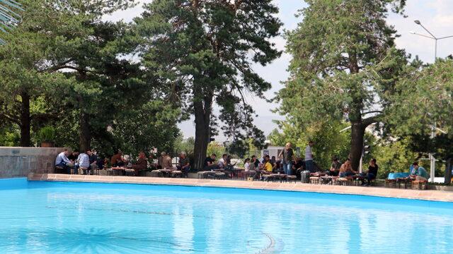 Eyyam-ı bahur sıcakları yüksek rakımda yaşayan Erzurumluları da bunalttı