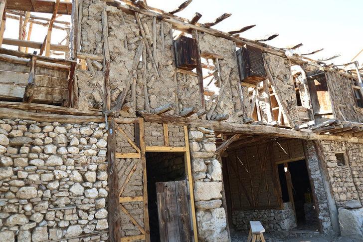 UNESCO Dünya Mirası Geçici Listesi'ndeki Aizanoi Antik Kenti çevresindeki konaklar turizme kazandırılacak G1