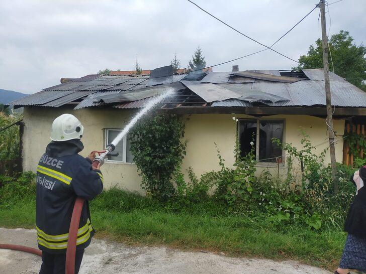 Düzce'de müstakil evde çıkan yangın hasara neden oldu G3